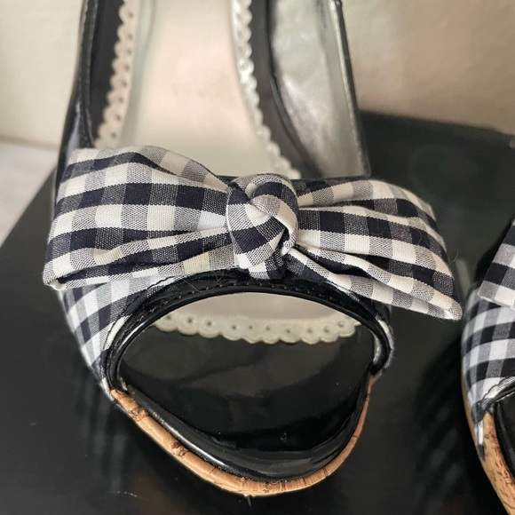 Rampage heels black and white gingham bow. Size 9M. Gently used. - Picture 4 of 10